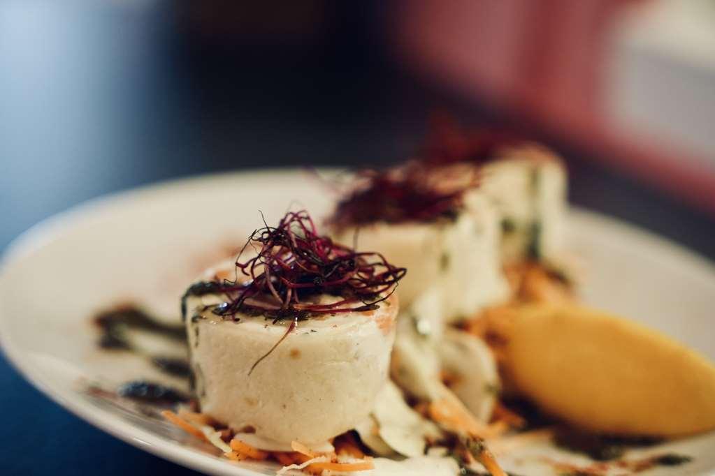 Sure Hotel By Best Western Biarritz Aeroport Anglet Restoran gambar